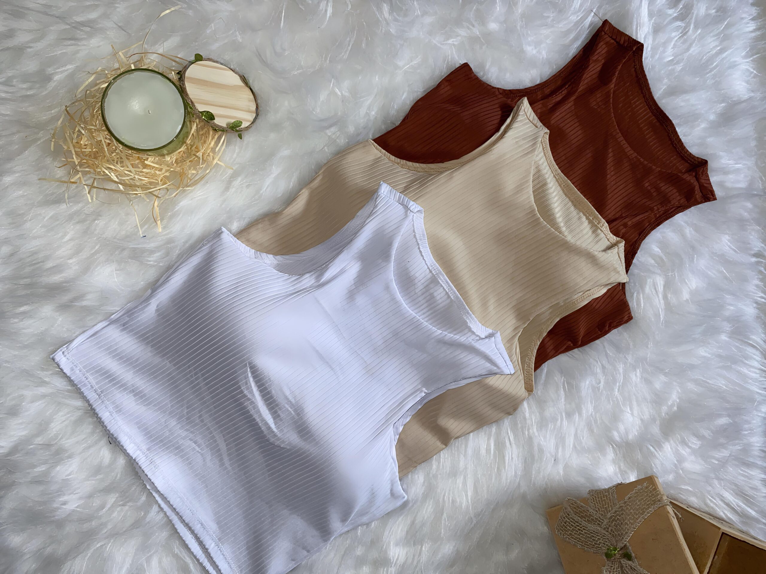 Kit 3 Cropped com Bojo – Branco, Nude e Marrom